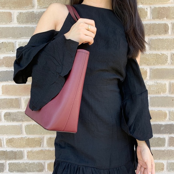 Gaby’sBags💕👜👜 Michael kors carryall tote - Picture 5 of 8